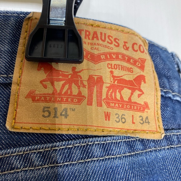 LEVI’S 514 MEN’S LIGHTWASH JEANS - Picture 7 of 8